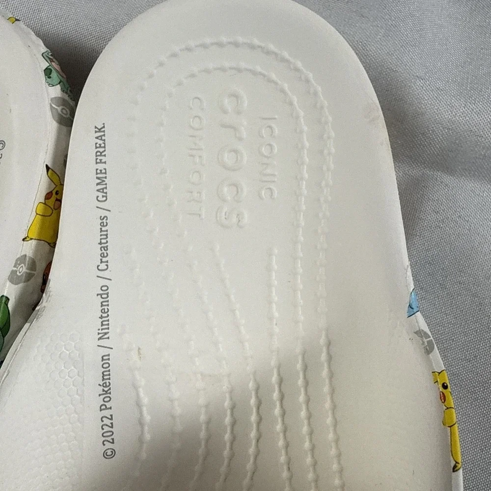 CROCS POKEMON CLASSIC SANDALS 